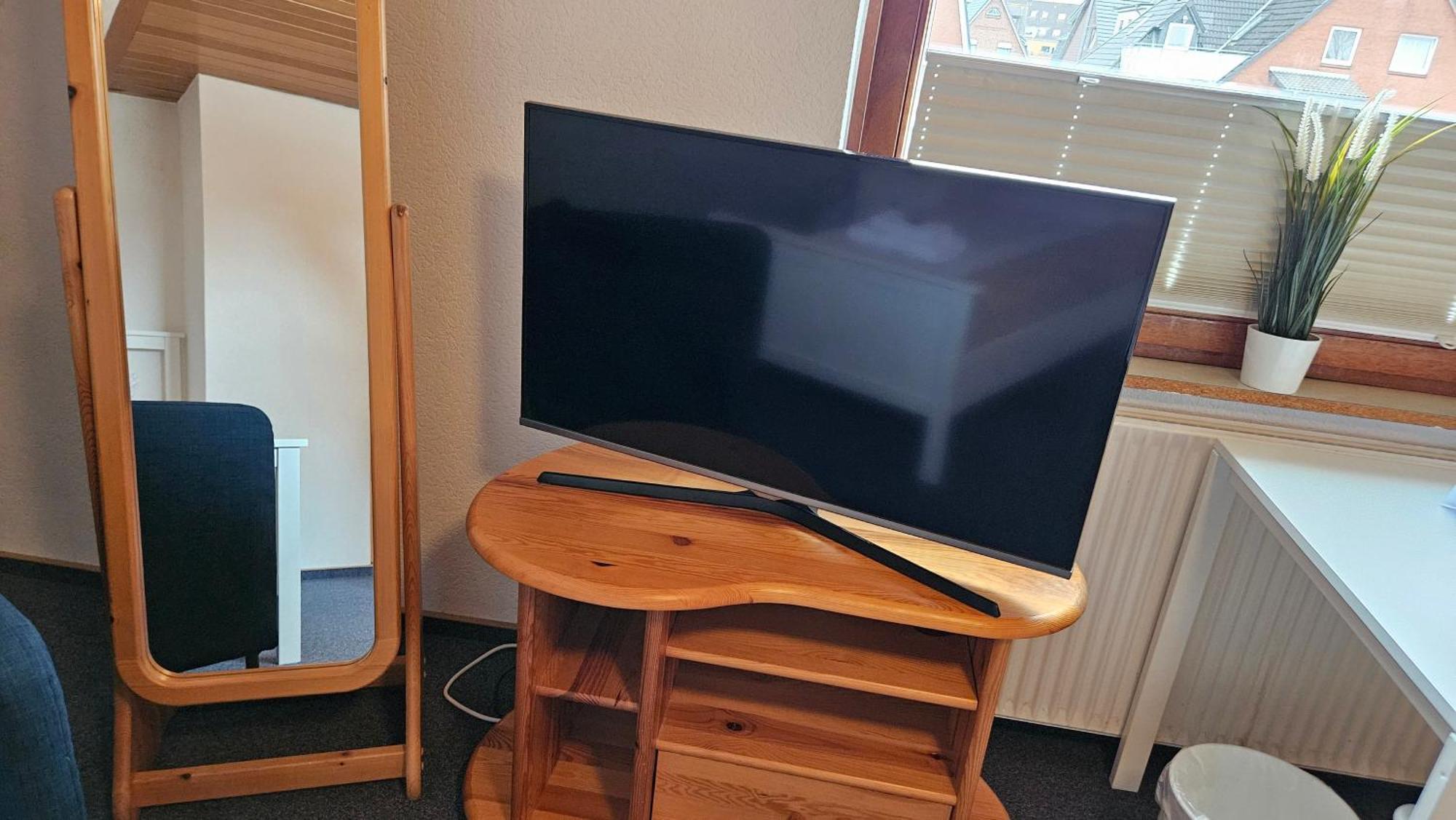 Hotel Dorfkrug Buesum - Guenstige Altbauzimmer Am Oland Bilik gambar