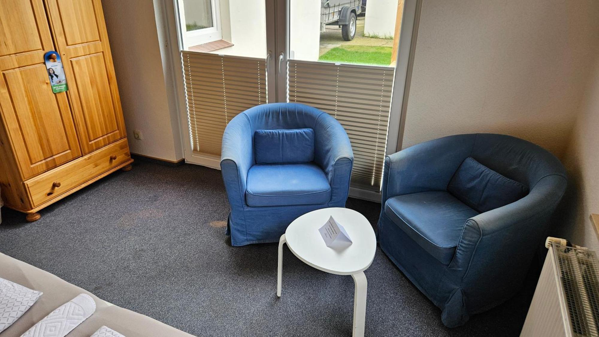 Hotel Dorfkrug Buesum - Guenstige Altbauzimmer Am Oland Bilik gambar